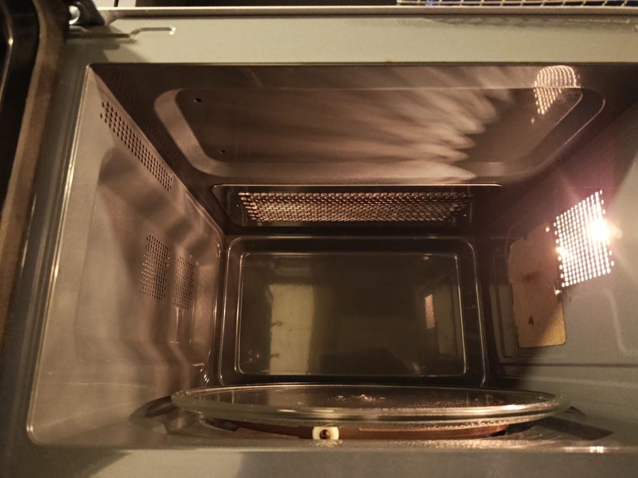 Limpieza de microondas y electrodomésticos